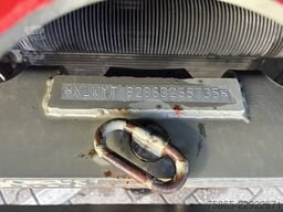 Terberg YT182 / Motor Problem - Oil Pressure / 2006 / C...