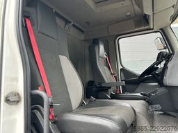 Renault D 250 / 12 Ton / 647 dkm / Full Air / BDF Box /...
