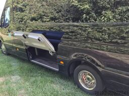 MERCEDES-BENZ 519 Sunset S 4 Ferqui Lagerfahrzeug Stock