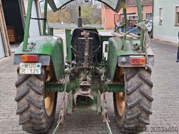 John Deere 820