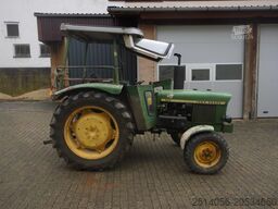 John Deere 820