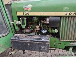 John Deere 820