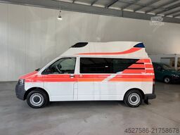 VW T5 Transporter*KRANKENWAGEN*KTW*TRAGE*LIEGE*RAMP