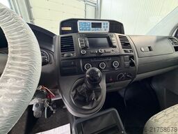 VW T5 Transporter*KRANKENWAGEN*KTW*TRAGE*LIEGE*RAMP