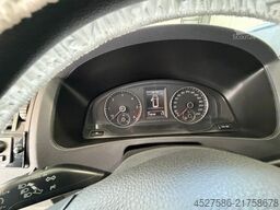 VW T5 Transporter*KRANKENWAGEN*KTW*TRAGE*LIEGE*RAMP