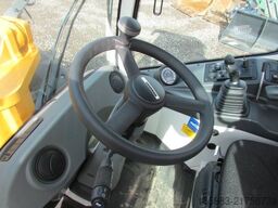 LIEBHERR L 506 Radlader 49.750 EUR