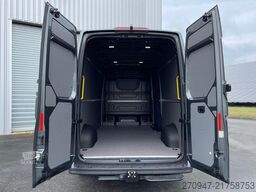 MAN TGE 3.180 L4H3 Kasten STANDHZ ACC LED SITZHZ