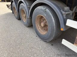 Gray and Adams Carrier Vector ,BPW axles, roller shutter door