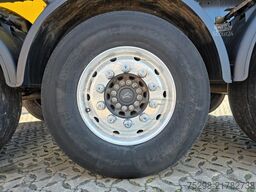 SCHMITZ CARGOBULL SKI 24 SL 9.6 / Liftachse / Alu-Felgen / 50M²