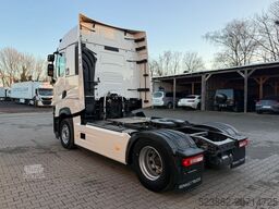 RENAULT T520 High*Standklima*NAVI*2Betten*LED*MIKROWELLE