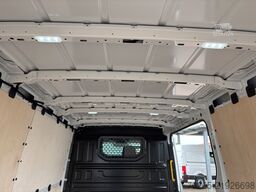VW Crafter 35 2.0 TDI 120 KW Kasten MR/ND  AHK 3,5 t