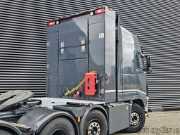 Volvo FH 16.700 GLOBE XXL 8x4 / 150T
