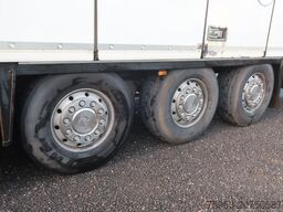 Schmitz Cargobull SKO 24 Faltwand Carrier Vector 1550 Doppelstock