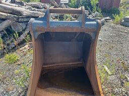 Ema Grave bucket w/ S70 attachment