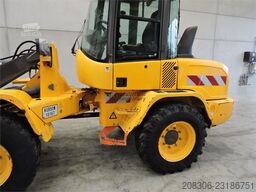 VOLVO L30G + Fork