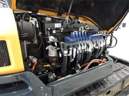 HYUNDAI HX85A