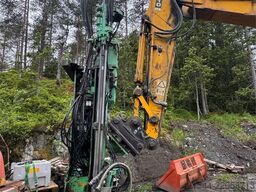 JCB JS210