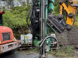 JCB JS210