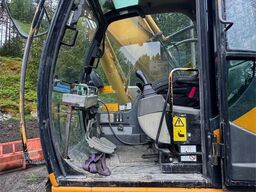 JCB JS210