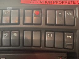 Renault D 12 220 / 264728 km / EURO 6