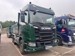 Scania R650 6x4 Tipper Truck with Istrail Tri-Axle Traile