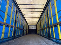 Schmitz Cargobull SCB*S3T / Tautliner / Disc brakes