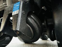 Schmitz Cargobull Curtainsider Standard Getränke