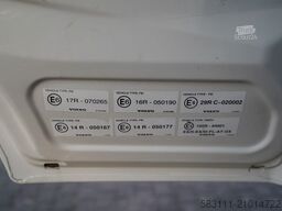 VOLVO FM 380 / PE?NY ADR  / KABINA DZIENNA / I-SHIFT