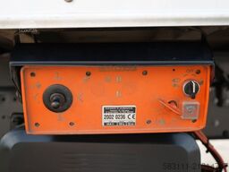 RENAULT D 210 / 4x2 / KONTENER / 7,5M / WINDA DHOLLANDIA