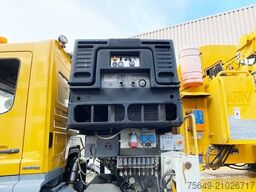 Mercedes-Benz Axor 1824 K 4x2 Axor 1824 K 4x2, AMV Hubsteiger + Kompressor, Funk