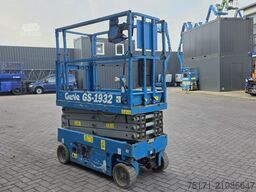 Genie GS1932 Electric, Working Height 7.8 m, 227kg Capac