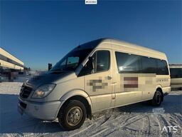 Mercedes-Benz Sprinter 515 minibus – 17 seats