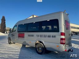 Mercedes-Benz Sprinter 515 minibus – 17 seats
