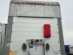 Schmitz Cargobull TAULINER CON ELEVACION