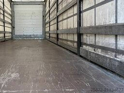 Schmitz Cargobull TAULINER CON ELEVACION