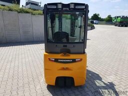 Jungheinrich EFG 215 / Triplex: 4.25m! / SS / nur 1.368h!