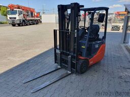 Toyota 8FBET15 / Triplex: 4.30m / nur 1.842h! / SS