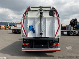 DAF FA LF 230 Johnston VT 650
