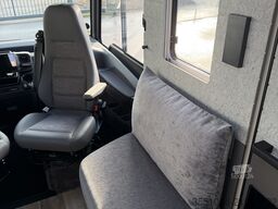 Niesmann Bischoff i Smove 6.9E voll besser als neu