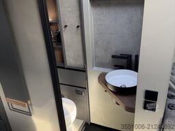 Niesmann Bischoff i Smove 6.9E voll besser als neu