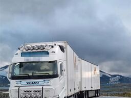 Volvo FH16 16 pallet 6x4 box truck with Onspot tool boxe