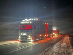 Volvo FH16 16 pallet 6x4 box truck with Onspot tool boxe