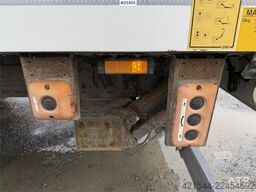 Volvo FL 4x2 box truck with a 1500 kg lift and remote co