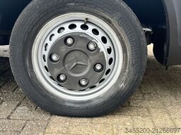 Mercedes-Benz Sprinter 513 CDI 130pk DC Laadkraan Hiab 017T A...
