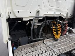 Mercedes-Benz Actros 18.45 BIG SPACE