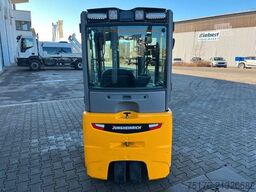 Jungheinrich EFG 215 / Triplex: 4.25m! / SS / nur 995h! Waage