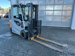 Still RX60-30L/600 / 2021 / Hubhöhe 4.6m / SS / Waage