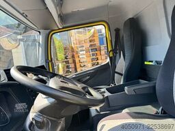 Mercedes-Benz Atego 818