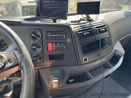 Mercedes-Benz Atego 818