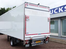 Veldhuizen P 47-3. Gesloten + Dhollandia 1.000 kg